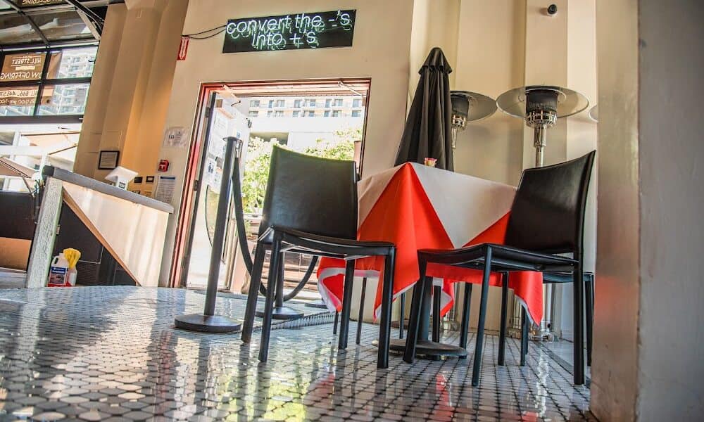 Hill Street Bar & Restaurant